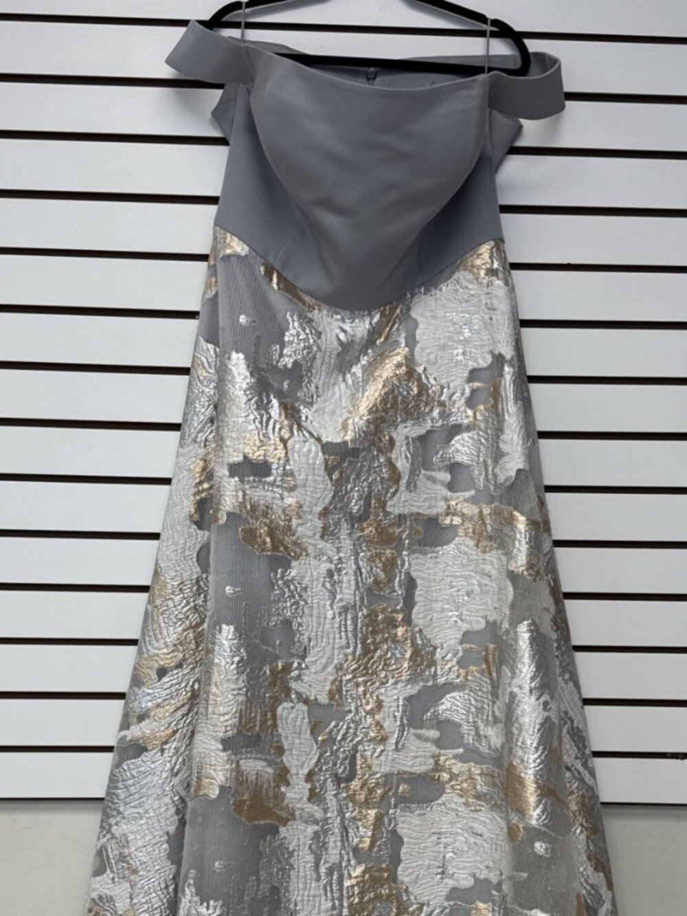 Jean Paul Ataker Women's Gold and Silver Formal Dress Gown, Size 48 / US 14